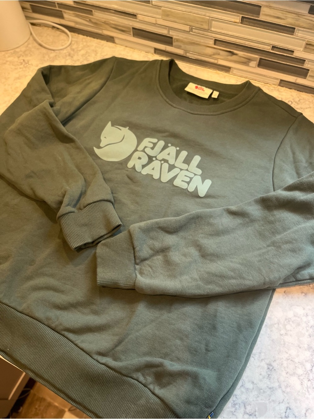 Fjällräven Classic Logo Sweater, Women’s Medium, “Gently Worn” Great Condition
